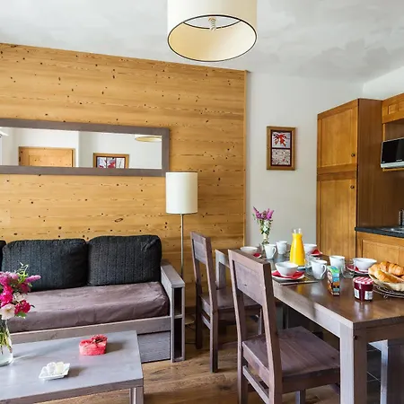 Lagrange Vacances Le Clos Saint Hilaire Exterior foto